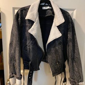 Black Jean Jacket w/ Fur